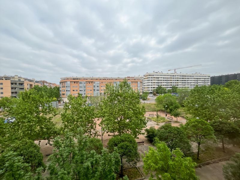 Foto 02698091-99b3-419e-a8c9-3d2ee2dbbf3b. Pis amb calefacció aparcament piscina a Ensanche de Vallecas-La Gavia Madrid
