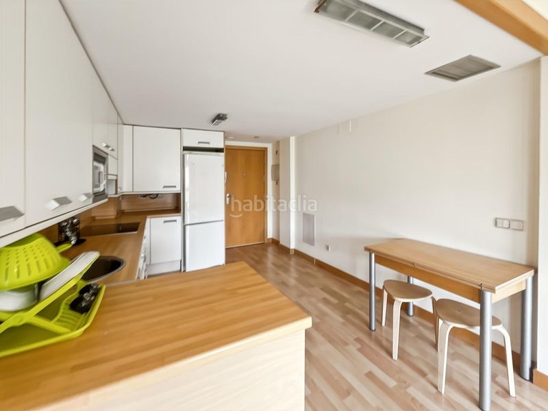 Foto dbe8efe6-0065-4053-8dad-7422d09b0ed2. Pis amb calefacció aparcament piscina a Ensanche de Vallecas-La Gavia Madrid