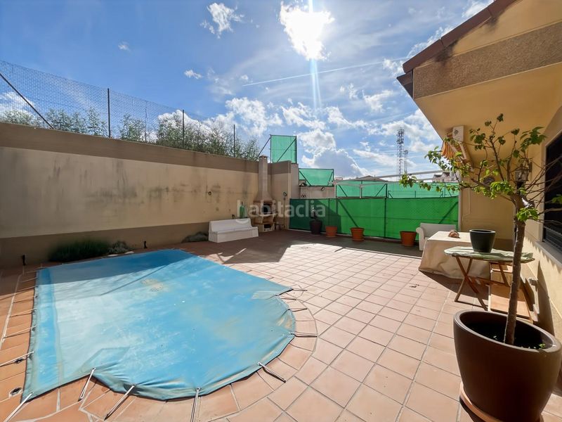 Foto 090073cd-0f4d-4d35-a487-130cbc27b15a. Casa aparellada amb calefacció piscina a Valdelaguna