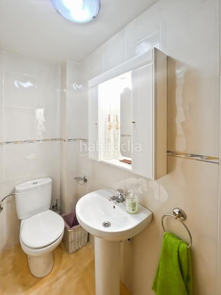 Foto 156b3420-90a2-486e-83b3-d81991174c6b. Casa aparellada amb calefacció piscina a Valdelaguna