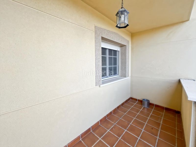 Foto 82371142-6494-4b5e-89d7-e317001c0ca3. Casa aparellada amb calefacció piscina a Valdelaguna