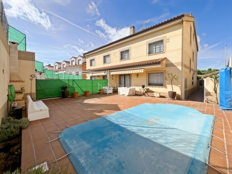 Foto b1df43c7-1161-4b4c-96d4-7f9290ca59ea. Casa aparellada amb calefacció piscina a Valdelaguna