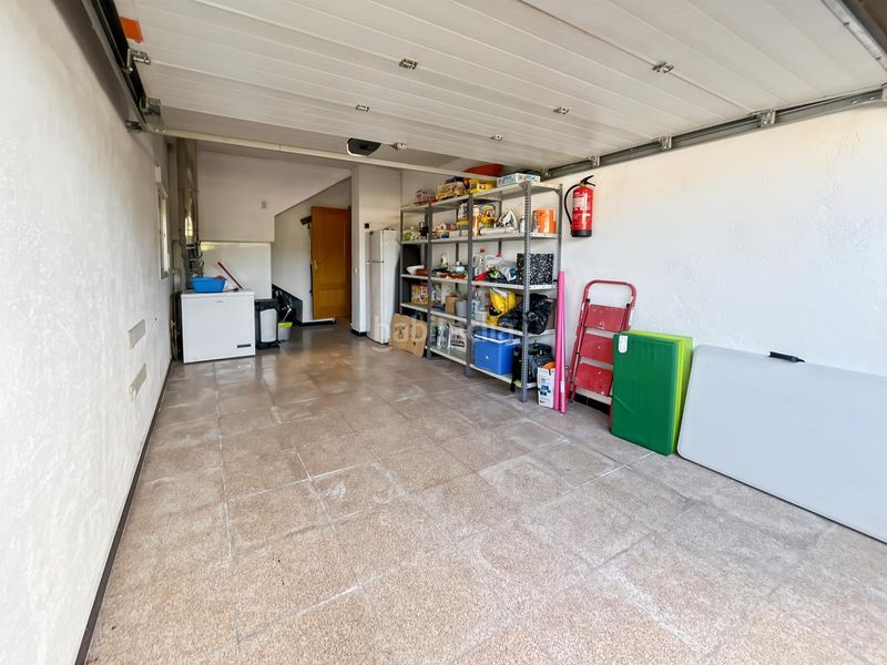 Foto bcdd6e5a-06ae-4097-a1e3-bf99bddbf94a. Casa aparellada amb calefacció piscina a Valdelaguna