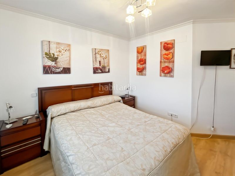 Foto f6b2302e-8c51-4bc7-a389-18596507d0ce. Casa aparellada amb calefacció piscina a Valdelaguna