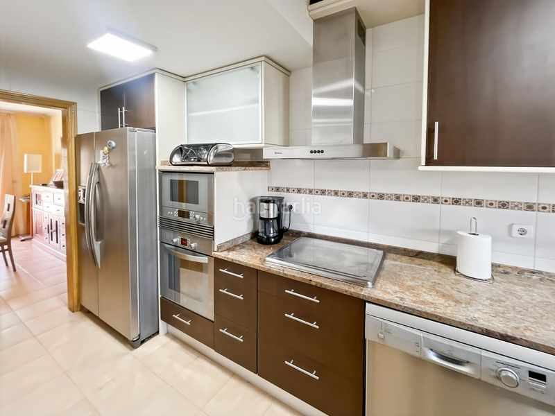 Foto faee4db1-e8a3-45a4-a246-a691a51278de. Casa aparellada amb calefacció piscina a Valdelaguna