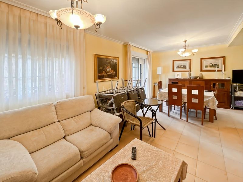Foto fbd195ac-5e0f-48ee-a544-3f3026bc120f. Casa aparellada amb calefacció piscina a Valdelaguna