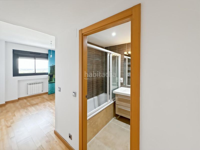 Foto 742072d8-a1b6-468f-9007-f5c6525160e9. Flat with heating parking pool in Ensanche de Vallecas-La Gavia Madrid