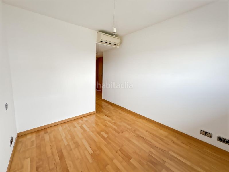 Foto c90e1de6-d3c4-4958-8d86-2283bb1d2ef6. Flat with heating parking pool in Ensanche de Vallecas-La Gavia Madrid