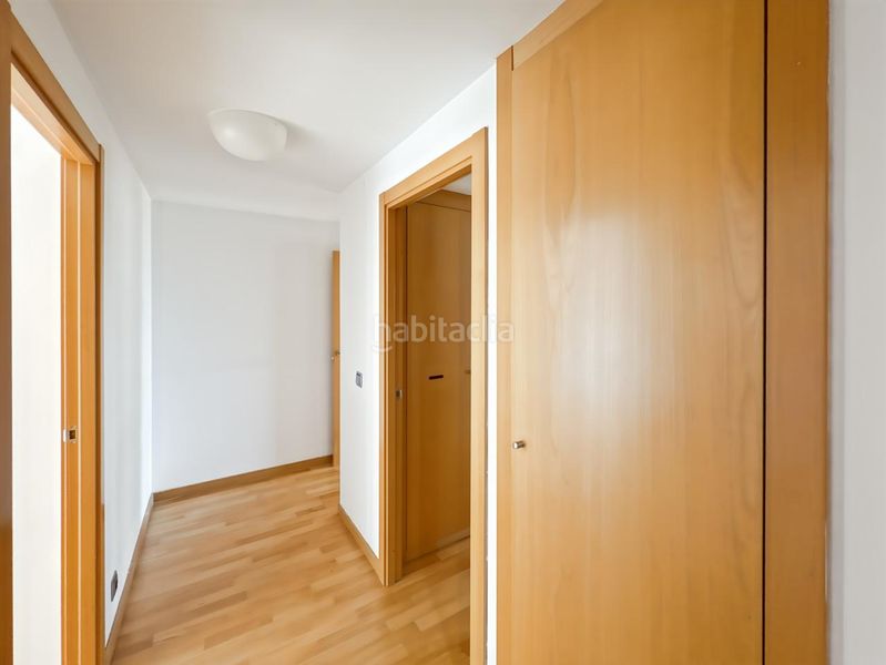 Foto e236bb47-2e05-4f52-9da5-ab93cb4788ca. Flat with heating parking pool in Ensanche de Vallecas-La Gavia Madrid
