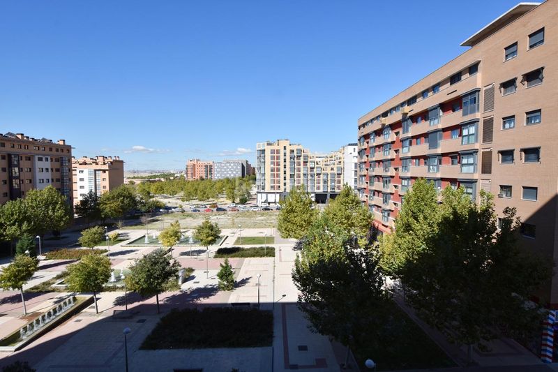 Foto e419418f-40e2-4459-a054-4c9a0d2c7377. Pis amb calefacció aparcament piscina a Ensanche de Vallecas-La Gavia Madrid