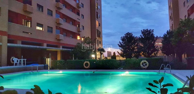 Foto ed5e23f0-a1bb-479b-8afa-d40f96d5dcb1. Pis amb calefacció aparcament piscina a Ensanche de Vallecas-La Gavia Madrid