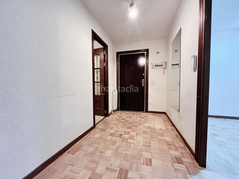 Foto 1af1a78f-9134-499c-a541-88133564c5dd. Planta baixa a Santa Eugenia Madrid