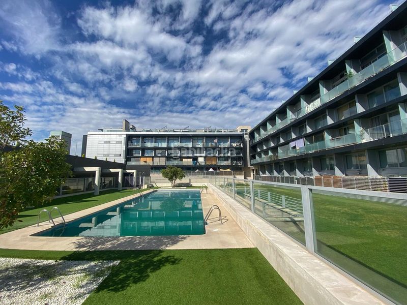 Foto ec9e9358-e527-41d2-bfa5-009979ff163f. Dúplex amb calefacció aparcament piscina a Ensanche de Vallecas-La Gavia Madrid