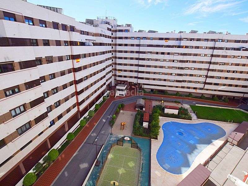 Foto 27bc4c23-76af-4293-a887-83b8fce8f8cc. Pis amb calefacció aparcament piscina a Ensanche de Vallecas-La Gavia Madrid
