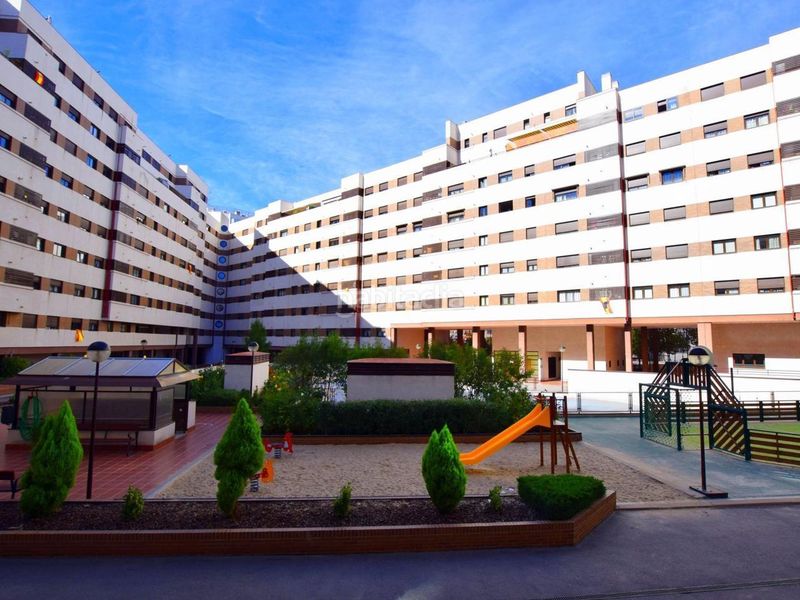 Foto 290adb43-8570-4c12-9a27-8ce8c1774c2c. Pis amb calefacció aparcament piscina a Ensanche de Vallecas-La Gavia Madrid