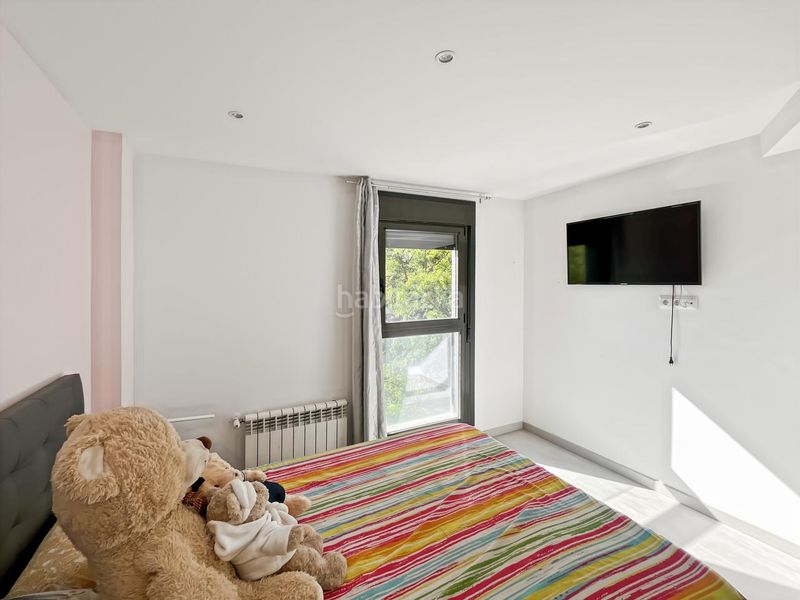 Foto 583c74b0-aa95-4d98-8e7e-3a5e3bfce427. Flat with heating parking pool in Ensanche de Vallecas-La Gavia Madrid