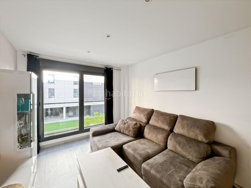 Foto 7103857d-618a-476a-84aa-f0693a1eb996. Flat with heating parking pool in Ensanche de Vallecas-La Gavia Madrid