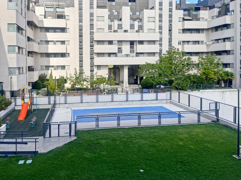 Foto bdb05636-2fd6-4fc7-8300-834af6063b3a. Pis amb calefacció aparcament piscina a Ensanche de Vallecas-La Gavia Madrid