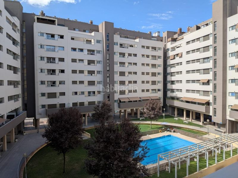 Foto cb5826e7-8ba6-43dc-92b7-e6a59d17ccf2. Pis amb calefacció aparcament piscina a Ensanche de Vallecas-La Gavia Madrid
