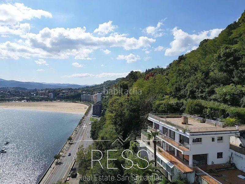 Foto af69a0d6-d22a-4a91-99b0-4fd3b96c5fc0. Xalet amb xemeneia a Hondarribia