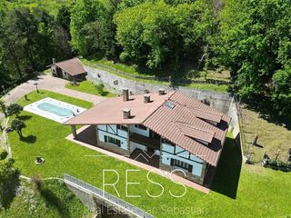 Chalet  Jaitzubia auzoa. Chalet en venta en calle jaitzubia auzoa de 6 habitaciones con t