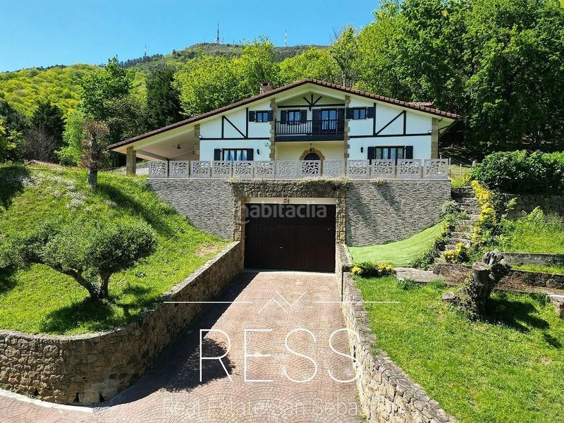 Foto 78a3cee1-ab19-440e-ad9c-2c598bebfacf. Xalet amb piscina a Hondarribia