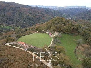 Chalet  Calle antsolokueta 25. Venta de chalet en etxalar con terraza y jardín