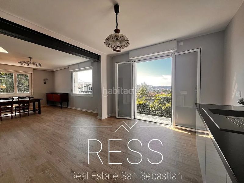 Foto 5c4c5945-12ee-45dc-a829-6907c64db98f. Xalet amb calefacció aparcament a Hendaye