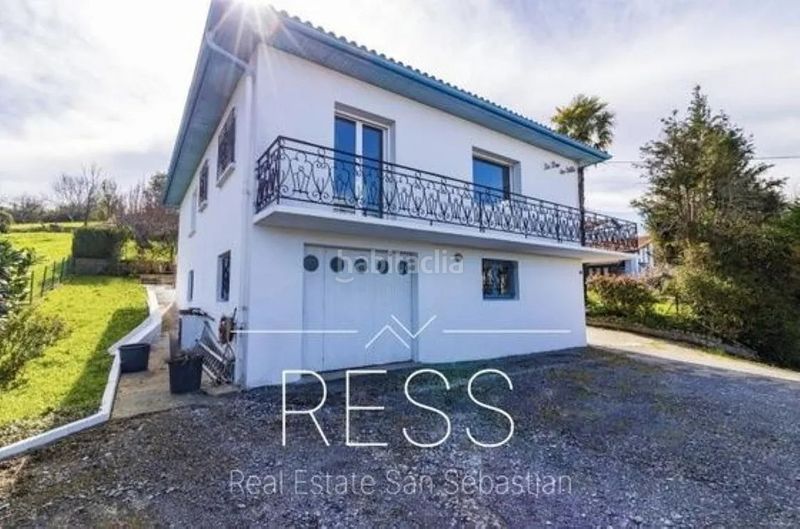 Foto 6d4ca9a6-5e86-4b52-b595-2ed6e73deaa7. Xalet amb calefacció aparcament a Hendaye