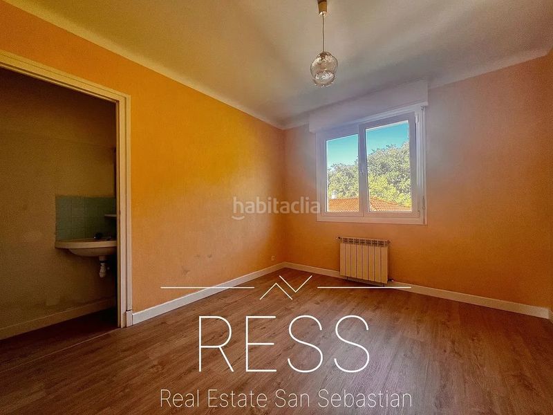 Foto 80c0fe98-3317-43d6-ab31-24cceb90bbf0. Xalet amb calefacció aparcament a Hendaye