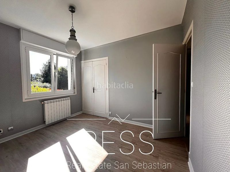 Foto 84673e4b-0cea-4739-a40c-86cfa96b4fdc. Xalet amb calefacció aparcament a Hendaye