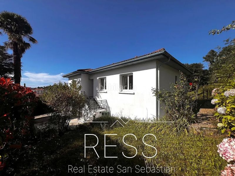 Foto bdfe6c7e-f164-44e8-9304-2d5165f6a10b. Xalet amb calefacció aparcament a Hendaye