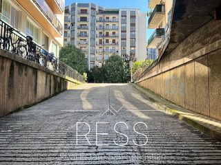 Aparcament cotxe a Plaza de irún 901. Venta de garaje en amara - berri