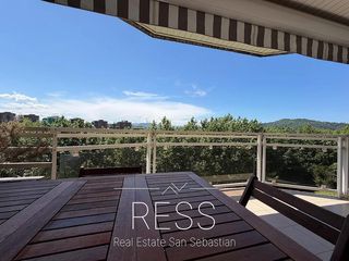 Pis a Izaburu kalea 27. Venta de piso en calle izaburu de 4 habitaciones con terraza y p