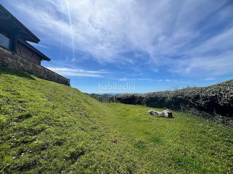 Foto 6be9428b-a2e2-42d7-bb1c-1cbca6b474a2. Chalet con camino riscaldamento parcheggio in Igeldo Donostia - San Sebastián