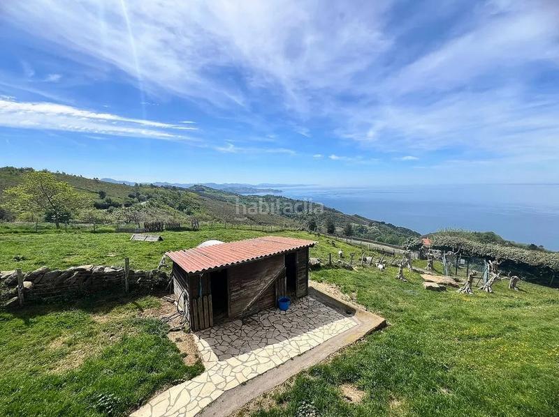 Foto a54bd77c-d122-4506-a3df-97fe3c6c1610. Chalet con camino riscaldamento parcheggio in Igeldo Donostia - San Sebastián