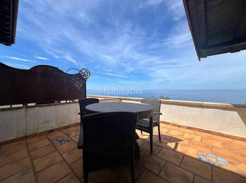 Foto b8ed1279-72a7-437e-a071-93ab04b7f637. Chalet con camino riscaldamento parcheggio in Igeldo Donostia - San Sebastián