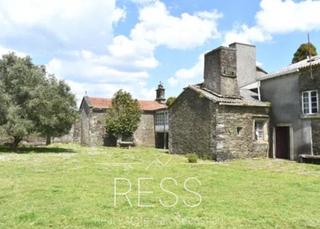 Casa a Ronda de outeiro 2. Casa o chalet independiente en venta en porto outerio 2
