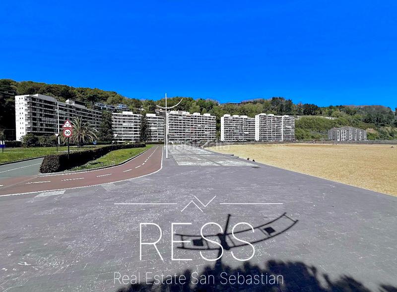 Foto f0fb2ec7-d5ae-4d17-9234-f8950eda8103. Piso en ramon iribarren pasealekua ibilbidea 9 piso en venta en ramon iribarren pasealekua 9 en Hondarribia