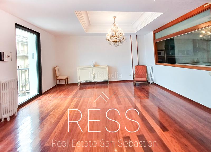 Foto d2b78e0f-5372-4544-b4bd-8850f171b686. Appartement dans aldamar kalea 9 dans Parte Vieja Donostia - San Sebastián