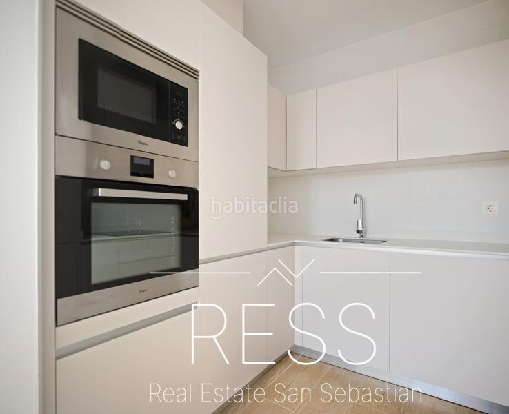 Foto a91b7538-d096-4e6c-951c-4d2a66a4e485. Appartement dans elkano kalea 10 dans Área Romántica Donostia - San Sebastián