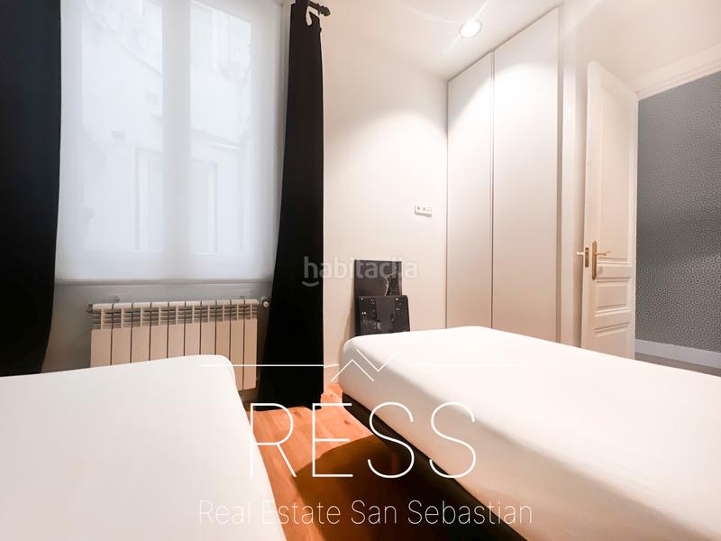 Foto fe4486f2-69f2-404c-b385-f5ed446302a2. Appartamento in lersundi jenerala kalea 5 in Área Romántica Donostia - San Sebastián