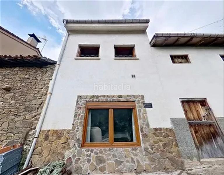 Foto c1c95ca3-a7a0-4513-b279-49b10984a858. Reihenhaus mit kamin in Laviana