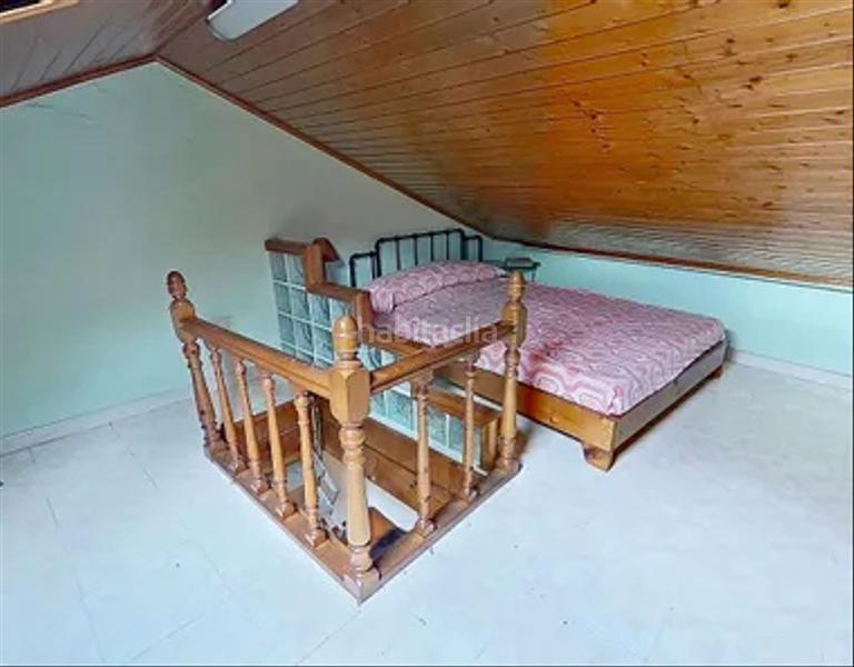 Foto d9aa44c6-87e1-4ff4-abdd-d79995a52ea0. Reihenhaus mit kamin in Laviana