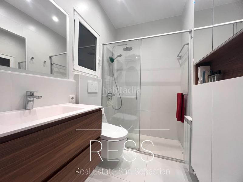 Foto 0b357255-c9c2-40f0-8a69-3014098c2f96. Zweistöckige wohnung mit heizung in Parte Vieja Donostia - San Sebastián