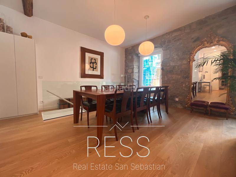 Foto 18d0cb7a-7d72-4658-b6a0-2fdca26c3295. Zweistöckige wohnung mit heizung in Parte Vieja Donostia - San Sebastián