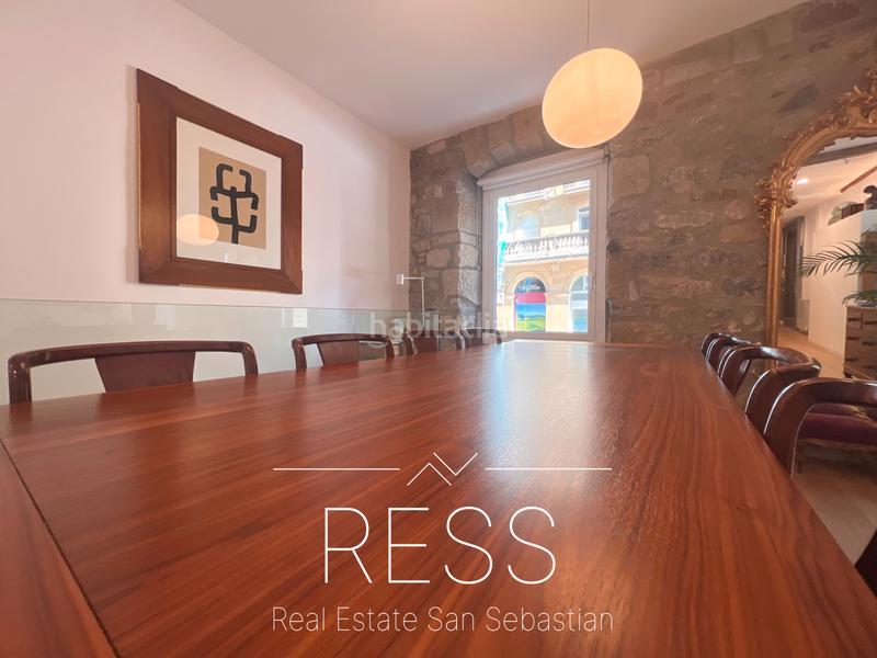 Foto 303f4d3d-5e5d-4a4c-a337-851dfaa65dde. Zweistöckige wohnung mit heizung in Parte Vieja Donostia - San Sebastián