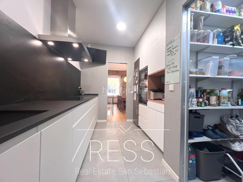 Foto 69e63f06-1739-4989-9e07-3ef6b141f5cd. Zweistöckige wohnung mit heizung in Parte Vieja Donostia - San Sebastián