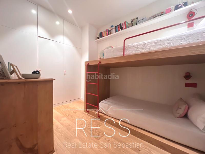 Foto 975d4ffe-59fa-4c23-83a3-13e6f5e09276. Zweistöckige wohnung mit heizung in Parte Vieja Donostia - San Sebastián