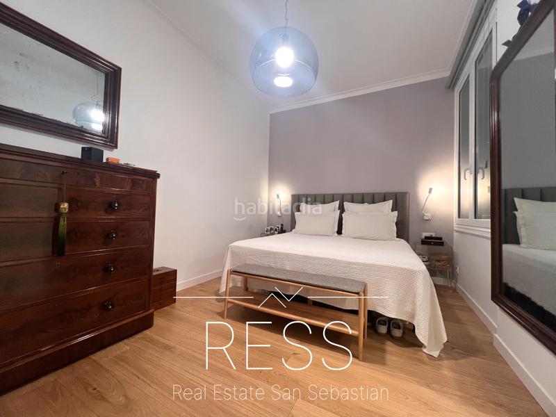 Foto ad3f690f-d9c4-488a-8bec-2dc397862646. Zweistöckige wohnung mit heizung in Parte Vieja Donostia - San Sebastián